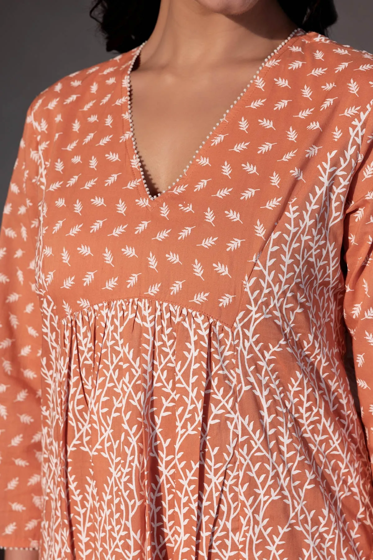 Khubani Chunakhadi Kurta